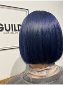 透明感ブルーで艶やかボブ