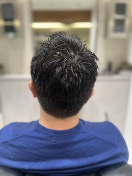 サロンドシロ(salon.de.SHILO) 【麻布十番・六本木】メンズショート/理容室/men's/リクルート