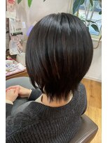 カミイロキレイ&nbsp;ツヤ感ダークカラー×丸みショート