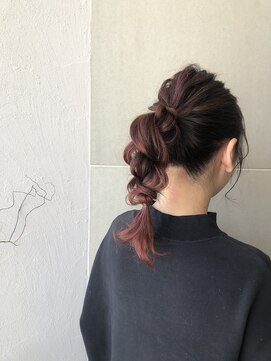 コル(coru) ピンク×お出かけアレンジ