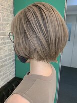 グロウ 上野御徒町(grow)&nbsp;耳かけ/フォギーベージュ/マッシュウルフ/外ハネ[上野/御徒町]