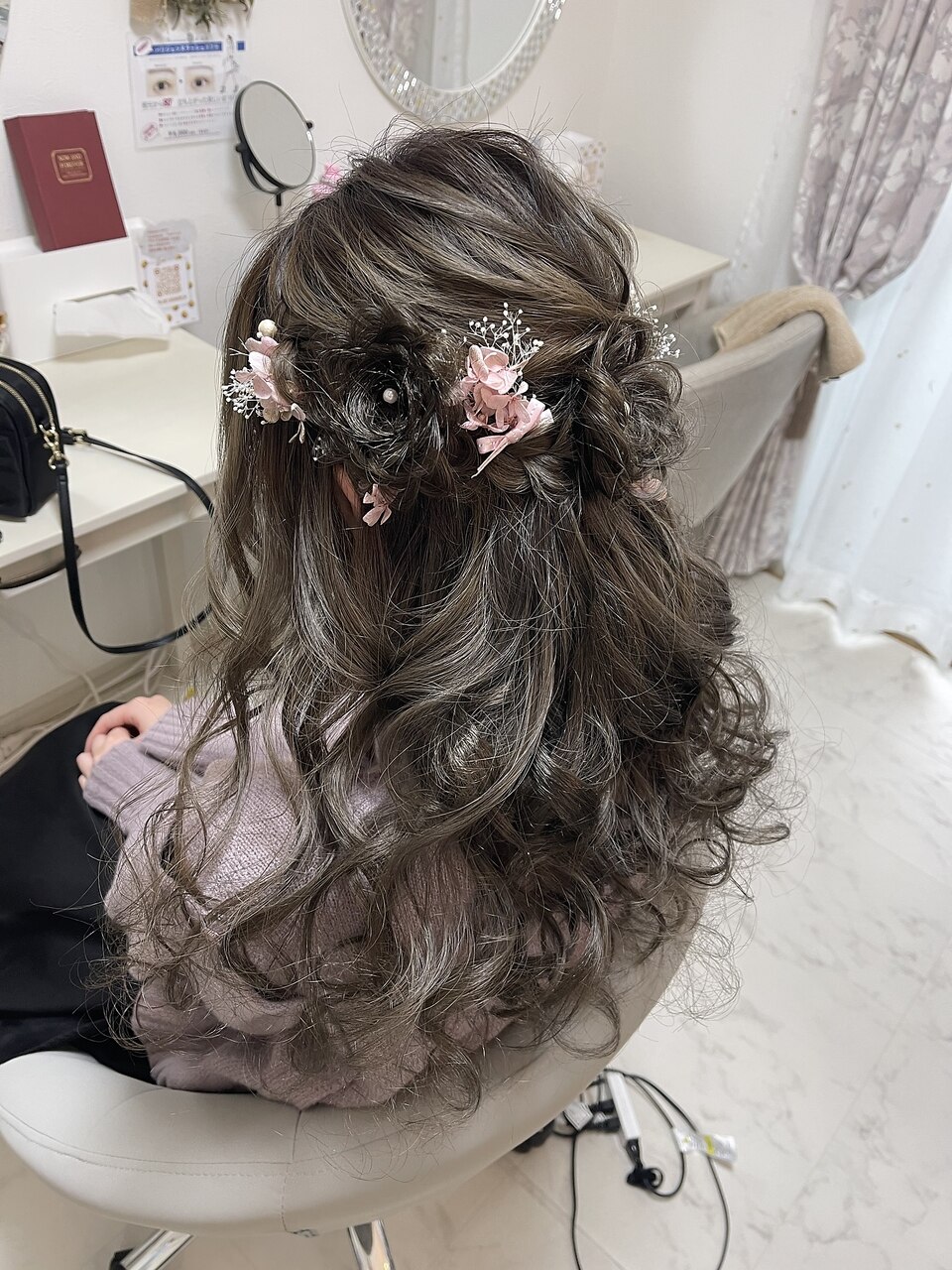 お花のハーフアップ(大阪梅田茶屋町ヘアセット専門店Achieve m+)