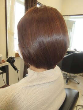 コア フィール ア デイ(COIFFURE A DAY) 【M3D見附今町】ショートボブ