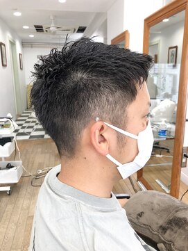 ヘッズ 本八幡店(HEADS) MEN'S HAIR センターパート ツイストスパイラル 韓国マッシュ
