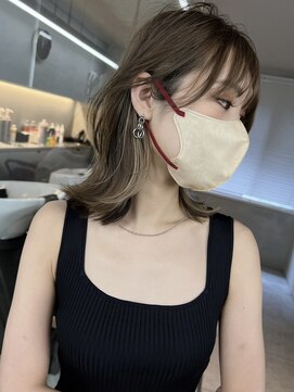 サイン 表参道(SIGN) レイヤーカットレイヤーボブインナーカラーベージュカラー