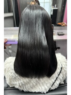 スライバイリアオオサカ(Sly By Ria OSAKA) 美髪矯正【大阪】【梅田】