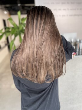 キング 高槻(K!ng) 縮毛矯正髪質改善ハイライトレイヤーカット高槻美容室エクステ