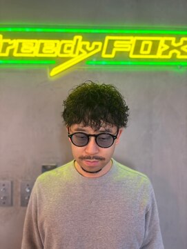 グリーディーフォックス 代々木(Greedy FOX) 波巻き/ハイライト/マッシュパーマ/ウルフ[シェービング]