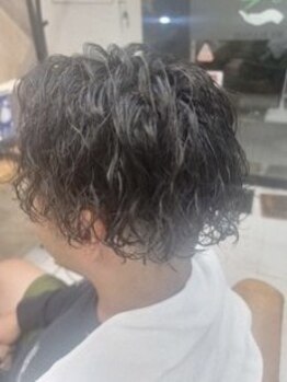 バイ ハンズ(BY HANDS)の写真/メンズのお客様からも支持が高いサロン◎クセや髪質を活かした再現性の高いメンズパーマもおススメ！