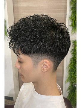 デルフィーノ ヘアーパフォーム(delfino hair perform) メンズアイロンパーマ濡れパン