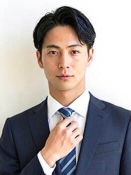 リベイル(LIVEIL)の写真/ビジネスを加速させる！洗練されたメンズカットで、デキる印象と清潔感を演出☆眉毛も◎