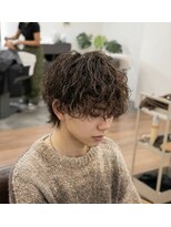ウェリナ(welina) メンズウルフ×スパイラルパーマ|無造作ウルフレイヤー 青葉台