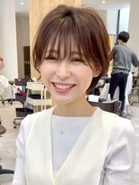 ビュートヨナカ(VIEW TOYONAKA) 30代/小顔カット/ショート/オリーブベージュ/前髪あり/豊中