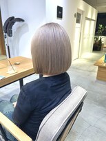 ルイス 宝塚(Luis)&nbsp;明石ペールベージュ切りっぱなしボブ