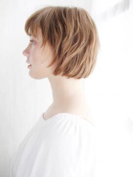 ヘアメイク ナル(hair make nalu) ショートバングのふんわりショートスタイル