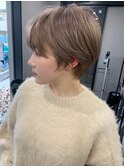 ミルクティーベージュ/ふんわりショート/くびれショート
