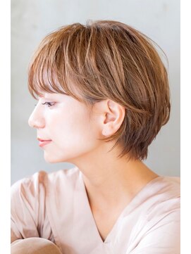 エイミー(Aimee) Aimee 町田　ハンサムショート×ミルクベージュ