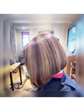 ララ ジパング(La La Zipangu) 前下がりハイライトボブ