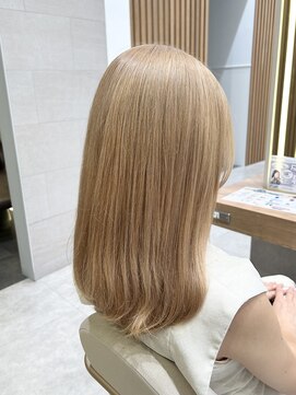 ケンジ 湘南台(KENJE) ケアブリーチ使用！ミルクティーベージュ