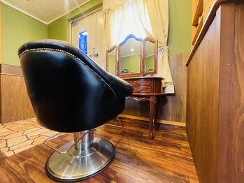 ルートニコニコ(√2525)の写真/女性スタッフのみのアットホームな空間であなたのなりたいを叶えます！初めての方も緊張せずに過ごせます♪