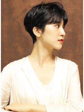 シアンデルカ(CYANDELUCCA) 大人の黒髪ショート