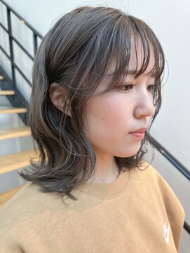 ウエストリー(WESTORY) 寒色ミディアム☆グレー☆ふわミディ