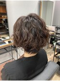 カーリーボブスタイル