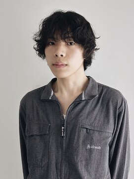 メゾンアクア 表参道(Maison ACQUA) =メンズボブ/フェザーパーマ/MEN’S HAIR/ブルーブラック