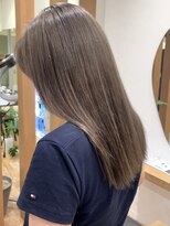 サーカス 町田(circus)&nbsp;派手すぎない上品なグレージュ