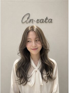 アンラタ(anrata) まろやかミルクラテベージュ×顔まわりカット