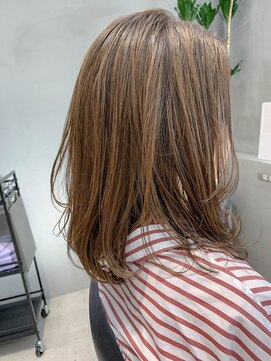 テトヘアー(teto hair) long (ミルクティグレージュ、ダブルカラー、透け感カラー)