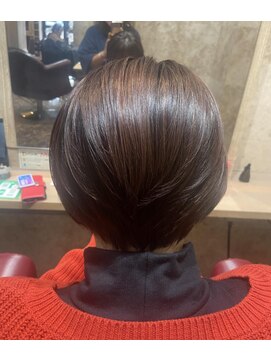 アンフィ 新杉田(Anphi) 大人ショートのピンクブラウン