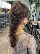 ゼスト クレス(ZEST Cres)&nbsp;【cres奈佳子】編みおろしヘアアレンジ