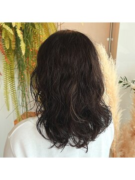アクセヘアー 町田(acce hair) ミディアムナチュラルウェーブスタイル