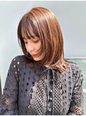 ベージュインナーカラーショートボブレイヤーミディアム前髪