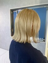 イリ(iri) ぱつっとボブ