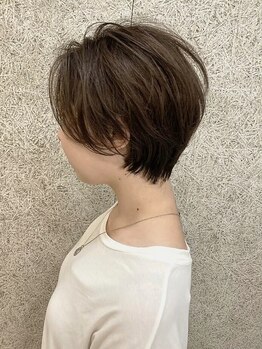 アッタニコ(atta2co)の写真/初めてのグレイカラーもお任せ！明るめの白髪ぼかしにも対応！白髪が気になり始めたらすぐにメンテナンス♪