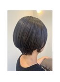 ショートボブ