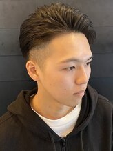 ディスイズバーバーセカンド(THIS IS BARBER 2nd) ツーブロック ショートスタイル オールバック フェード