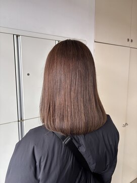 ディシェーレローブ(die Schere Lob) イノアで叶える上品ツヤスタイル