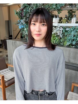 ワイビー グリーン リル(y.be green rel) きりっぱなしミディアムレイヤー