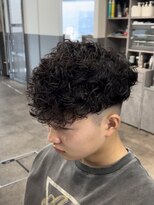 ノイセルヘアー(Noisyle Men's hair) リバースセンターパート/ニュアンスパーマ/ダウンバング/MEN'S◎