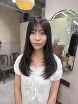 シール 梅田(CIRR) ナチュラルカールの顔まわりレイヤー