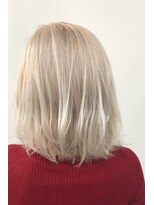 ノラ シンディ(NORA CYNDY)&nbsp;クリアホワイトカラー☆