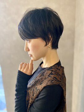 ハルキ ミナト ジャパン オオサカ(HARUKI MINATO japan OSAKA) 40代50代小顔似合わせカットくびレイヤーエモージュ大人可愛い