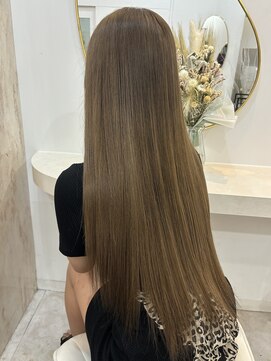 ラビス(Lovis) ホワイトグレージュ/ミニウルフ/チェリーブラウン