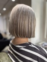 アクロス 錦糸町店(across) 前下がりボブ