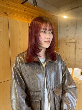 カフネ ジュントス ヨロ(Cafune' juntos YOLO) レイヤーカット/ピンクカラー/前髪