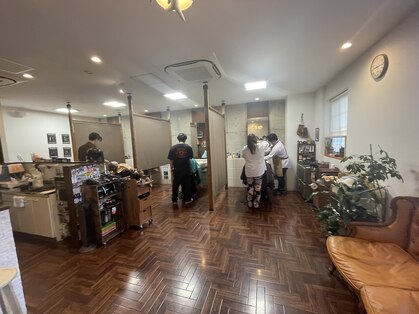 アルファプラス 桂川店(ALPHA PLUS)の写真