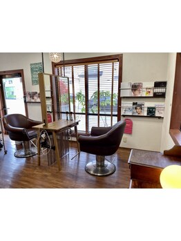 【倉敷/西中新田】口コミ多数！2席のみの、お悩みに寄り添うマンツーマンサロン"step hair"